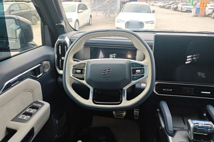 Used JETOUR Shanhai Traveler C-DM 2024 C-DM 208KM Mountain & Wilderness Edition