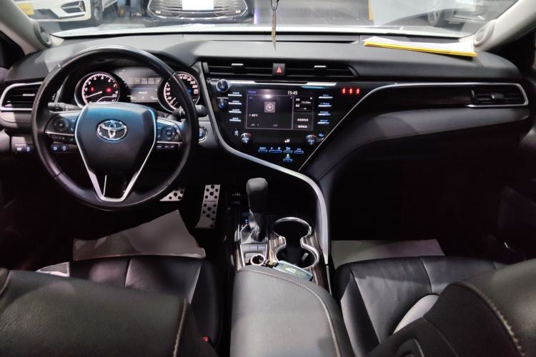 Used Toyota Camry 2018 2.5G Luxury Edition
