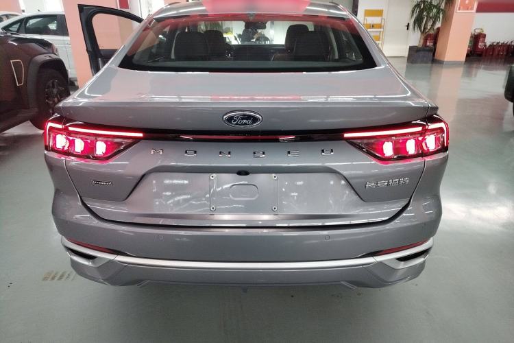 Used Ford Mondeo 2023 1.5T E-Hybrid Luxury Version