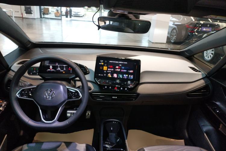 Used Volkswagen ID.3 2024 Outstanding Edition
