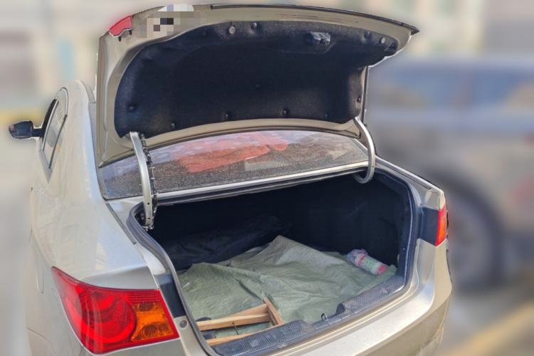 Used Roewe 350 2014 1.5L Manual Xunchi Edition