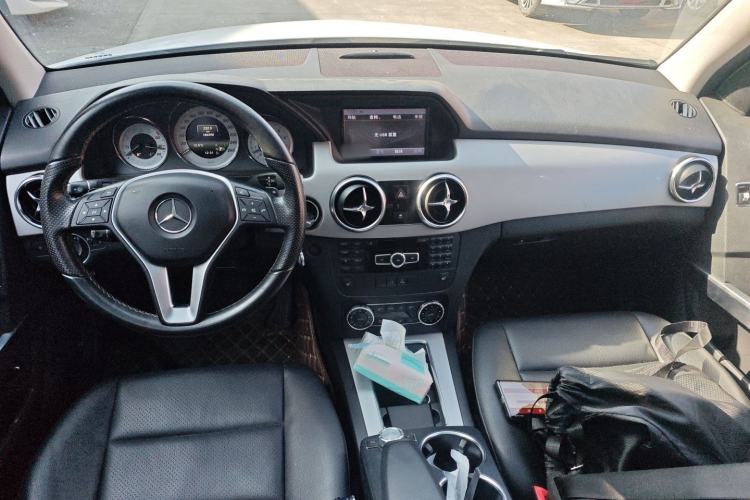 Used Mercedes-Benz GLK-Class 2013 GLK 300 4MATIC Dynamic Sunroof Model
