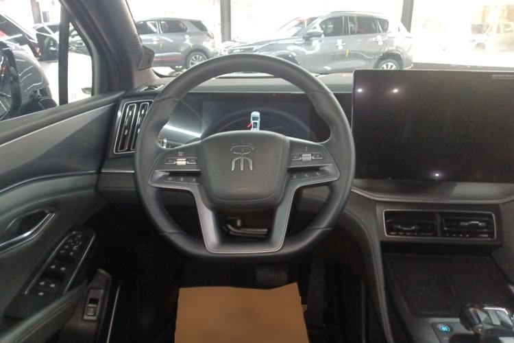 Used BYD Song L DM-i 2025 Intelligent Driving Version 160 km Beyond-Range Type Steering Wheel