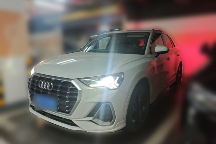 Used Audi Q3 2023 35 TFSI Fashion Dynamic Model (1.4T) Guazi used car, China used car export, Used car for sale, Used cars, Cheapest cars for sale