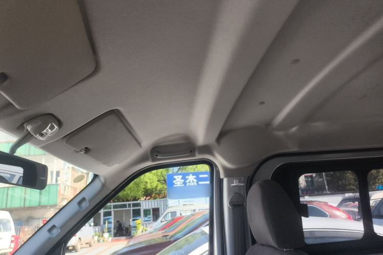 Used CHANGAN KAICHENG Ruixing M60 2023 1.5L GDI Comfort-Class Passenger Vehicle 6/7 Seats Headliner