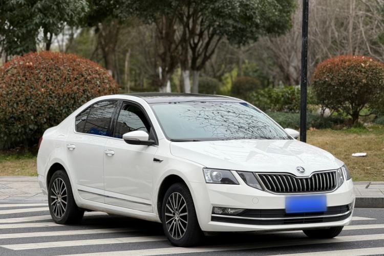 Used Skoda Octavia 2018 TSI230 DSG Luxury Edition
