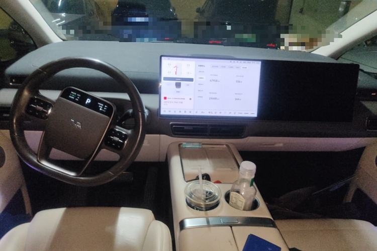 Used Li Auto MEGA 2024 Ultra Model
