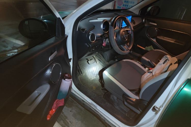 Used ORA Black Cat 2021 301 km Basic Version Driver Seat