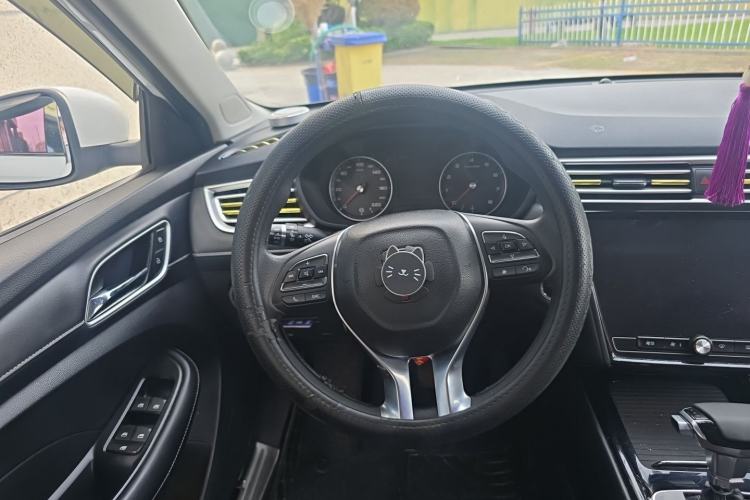 Used Roewe i5 2019 1.5L Automatic 4G Connected Langhao Edition

