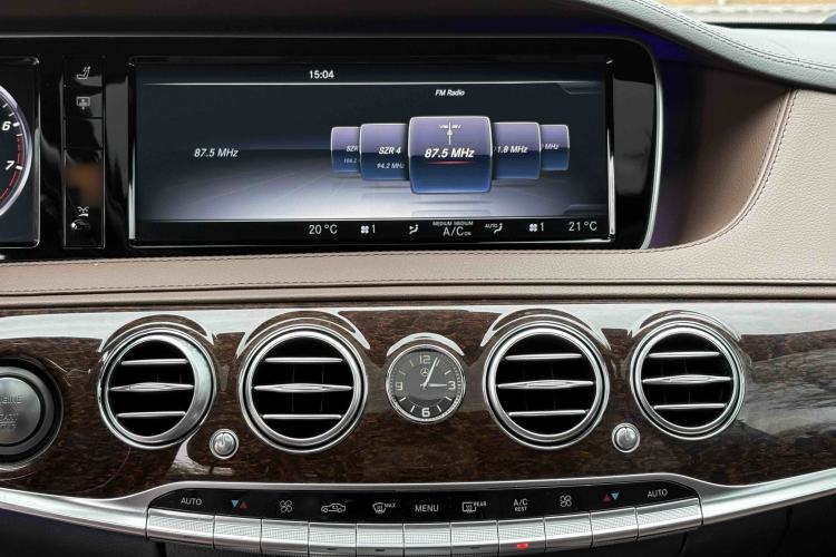 Used Mercedes-Benz S-Class 2016 S 320 L Business Model Audio And AC Panel