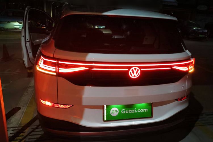 Used Volkswagen ID.6 X 2021 Pure Edition Exterior 4