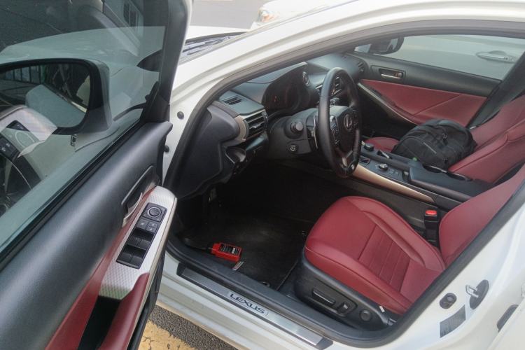 Used Lexus IS 2017 300 F SPORT Edition
