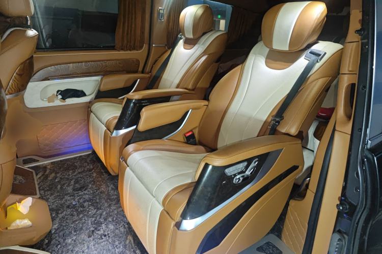 Used Mercedes-Benz Vito 2021 2.0T Business Version 8 Seats
