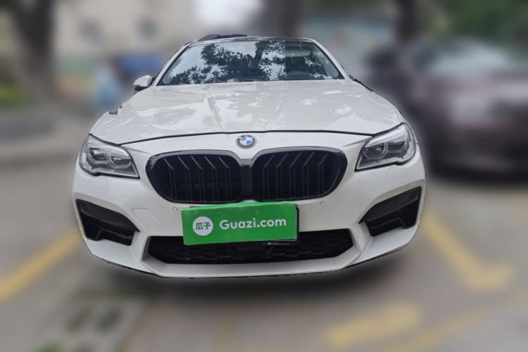 Used BMW 5 Series 2014 528Li Leading Model Exterior 1