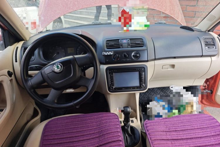 Used Skoda Fabia 2012 1.4L Automatic Crystal Edition
