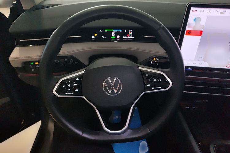 Used Volkswagen ID.7 VIZZION 2024 AIR model Steering Wheel
