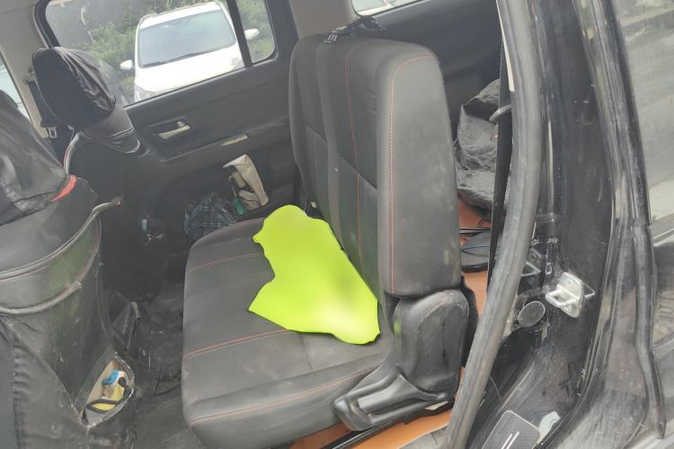 Used CHANGAN OSHAN X70A 2019 1.5L Manual Classic Model China VI Standard
