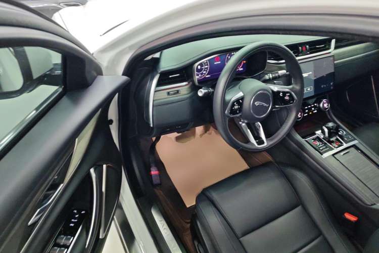 Used Jaguar XFL 2021 XFL 2.0T P200 Two-Wheel-Drive Elite Luxury Edition