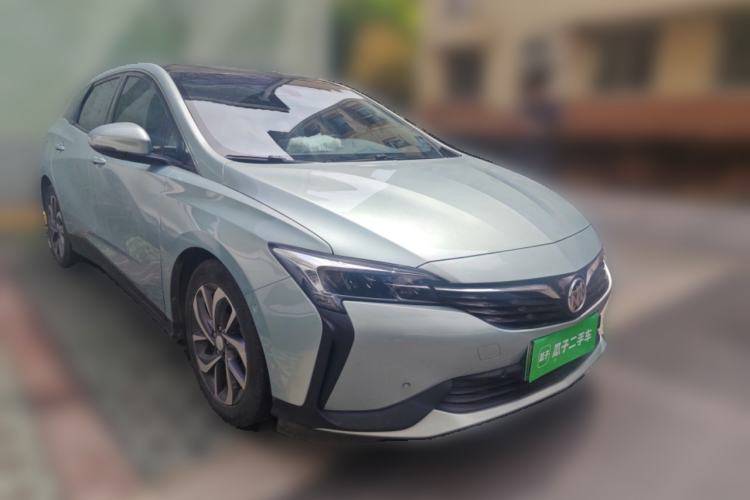 Used Buick Velite 6 2022 Plug-in Hybrid Connected Smart Model Front Right 45 Deg