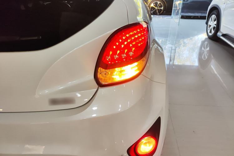 Used Hyundai Veloster 2015 1.6T Automatic Luxury Edition
