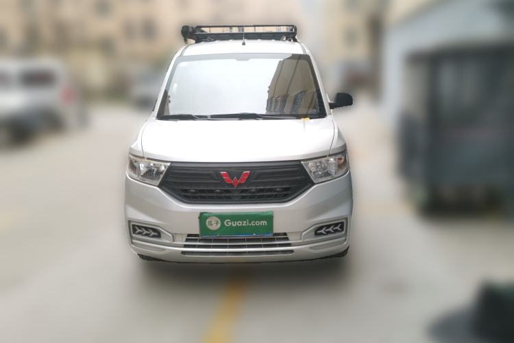Used Wuling Hongguang V 2019 1.5L Jingqu Edition Sealed-Window Vehicle China VI LAR
