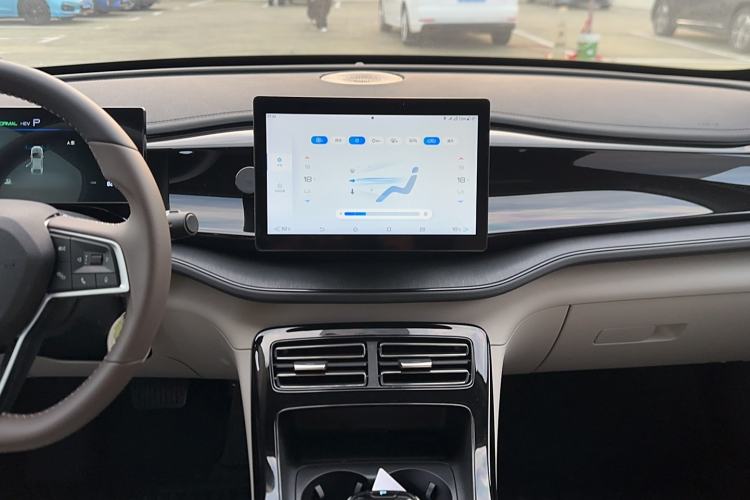 Used BYD Qin PLUS 2024 HONOR Edition DM-i 55KM Leading Model