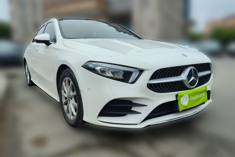 Used Mercedes-Benz A-Class 2021 A 200 L Sport Sedan Fashion Model
