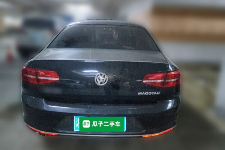 Used Volkswagen Magotan 2018 280TSI DSG Comfort Model Rear