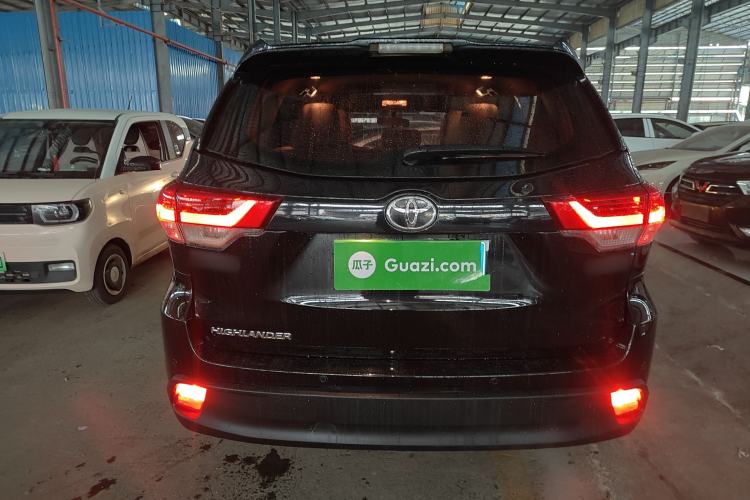 Used Toyota Highlander 2018 2.0T Two-Wheel Drive Elite Version 5 Seats China VI Standard
