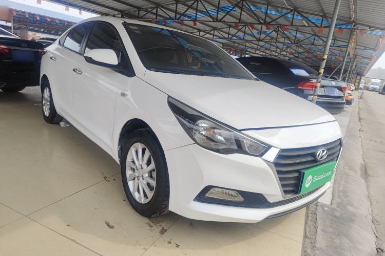 Used Hyundai Verna (new generation) 2016 1.4L Automatic Cool Edition GLS Front Right 45 Deg