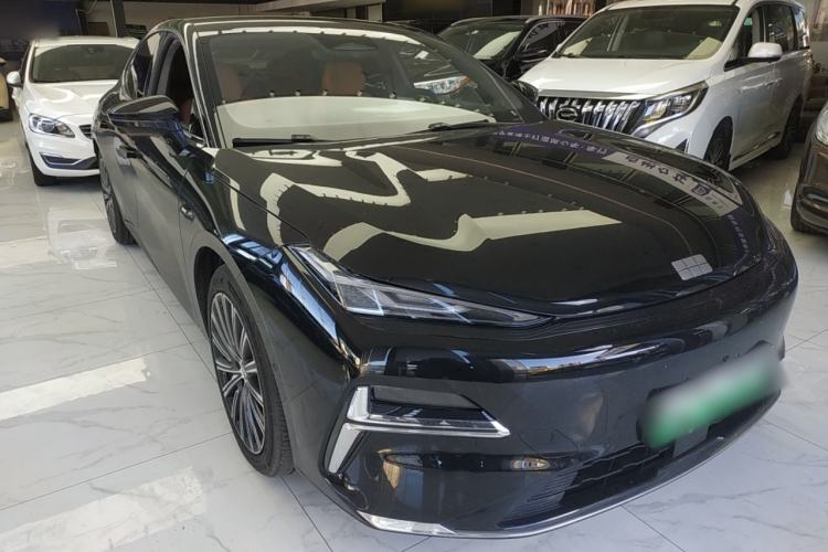 Used Geely Galaxy 8 2025 130km EM-i Flagship Edition
