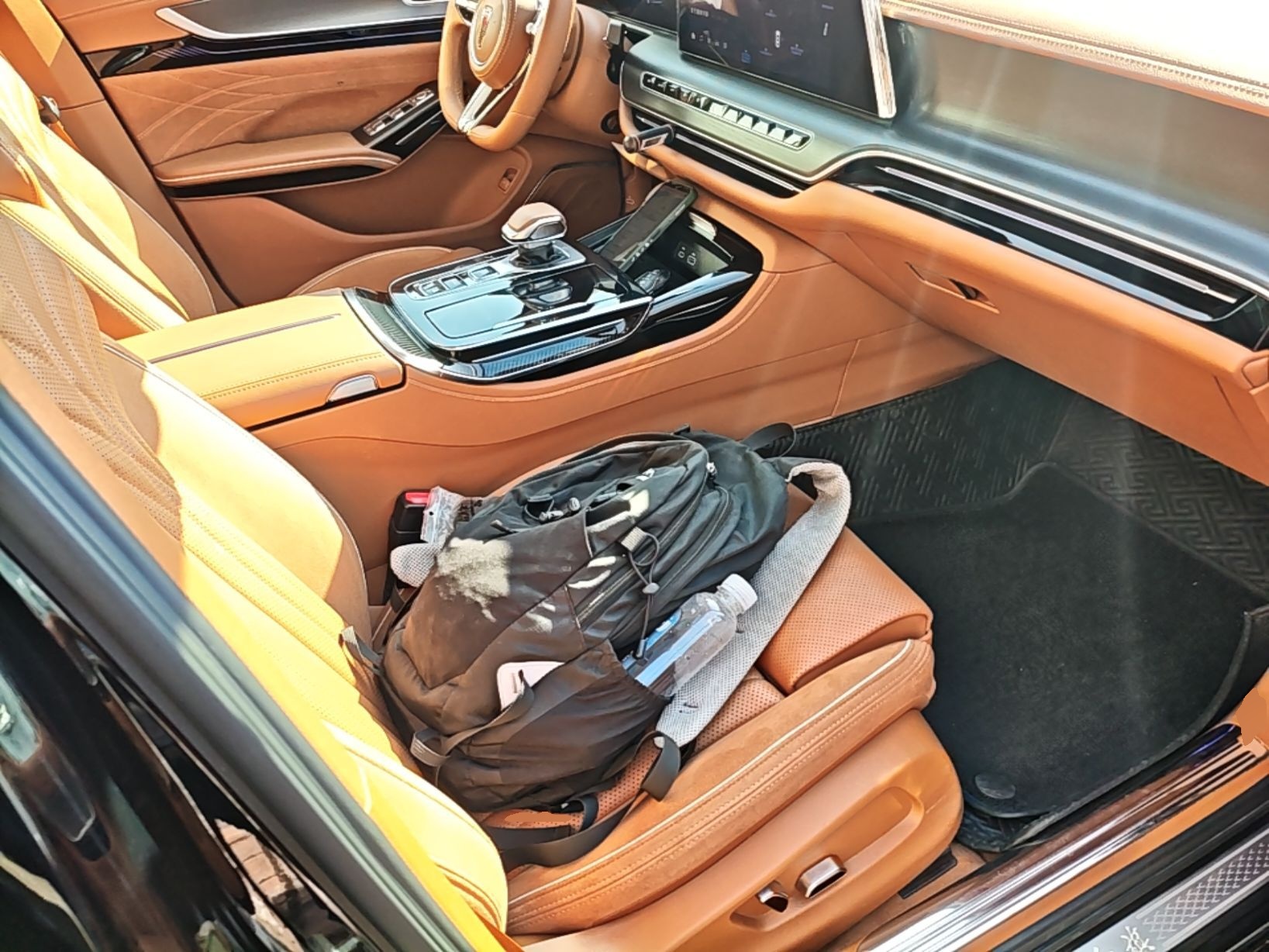 Hongqi H9 2024 2.0T Qichang Private Enjoyment Luxury Edition — снимка 19