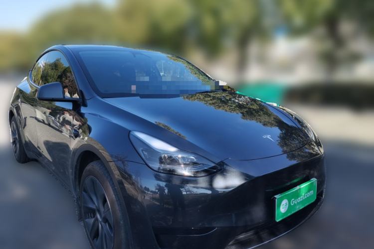 Used Tesla Model Y 2024 Rear-Wheel-Drive Version Front Right 45 Deg
