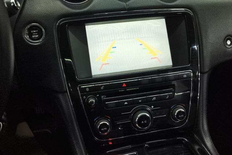 Used Jaguar XJ 2014 XJL 2.0T Two-Wheel-Drive Elegant Business Edition