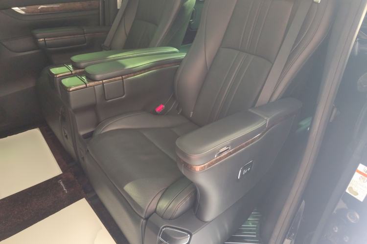 Used Toyota Alphard 2019 Dual-Engine 2.5L Prestige Edition Left Rear Seat