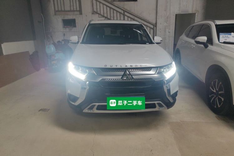 Used Mitsubishi Outlander 2019 2.0L Two-Wheel Drive Comfort Edition 5 Seats China VI Standard