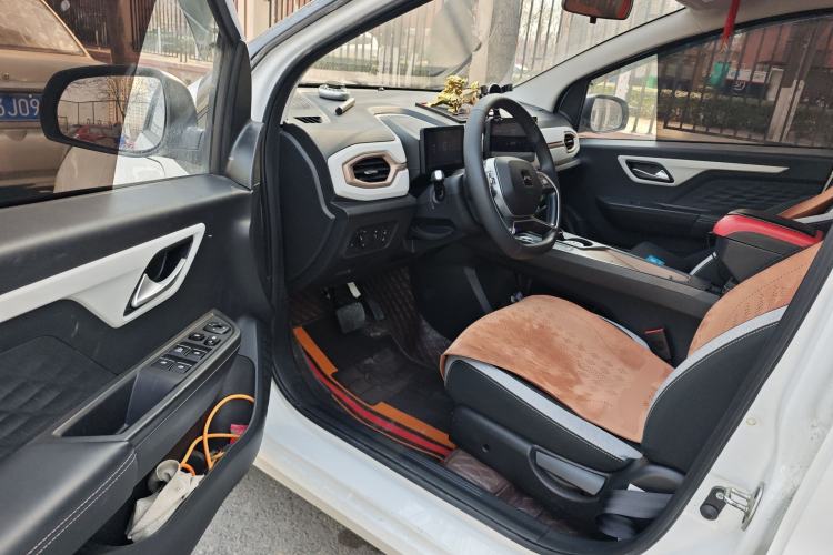 Used JAC Yiwei E10X 2024 Charming Edition 301km Lite