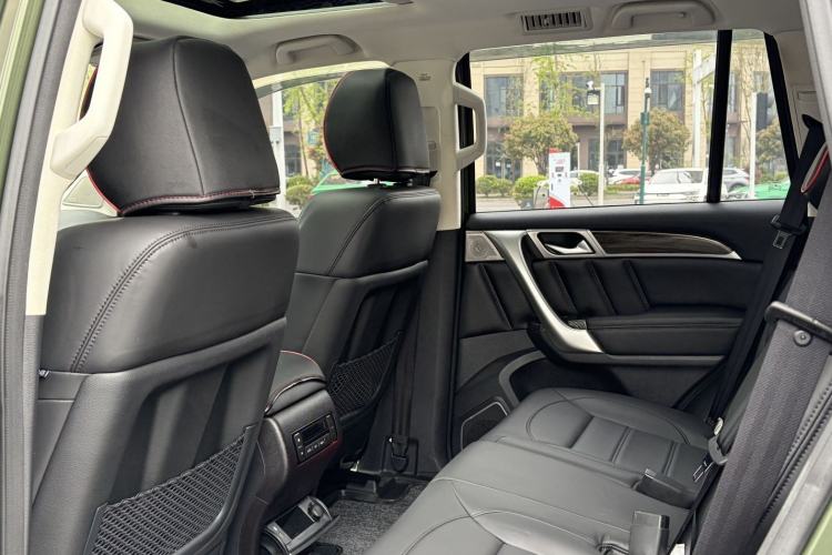 Used Haval H9 2017 2.0T Gasoline 4x4 Comfort Edition 7-Seater
