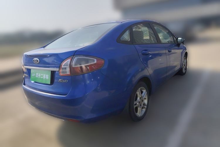Used Ford Fiesta 2011 Sedan 1.3L Manual Fashion Edition
