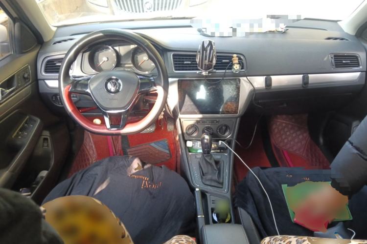 Used Volkswagen Lavida 2015 1.6L Automatic Comfort Edition
