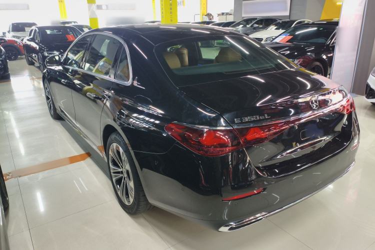Used Mercedes-Benz E-Class New Energy 2024 E 350 e L Plug-in Hybrid Sedan Exterior 2