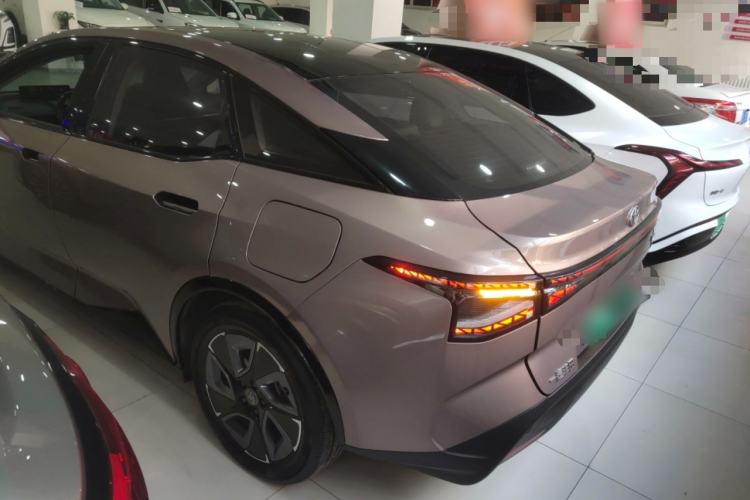 Used Toyota bZ3 2023 616 km Long-Range Premium
