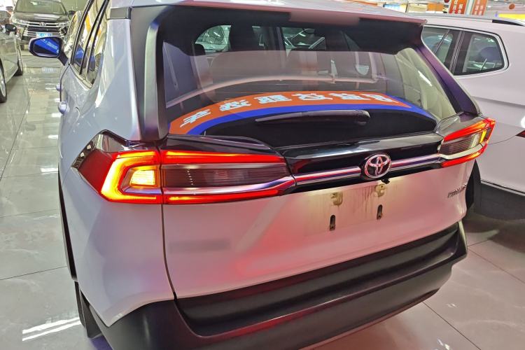 Used Toyota Wildlander 2022 Updated Version 2.0L CVT Two-Wheel Drive Leading Edition
