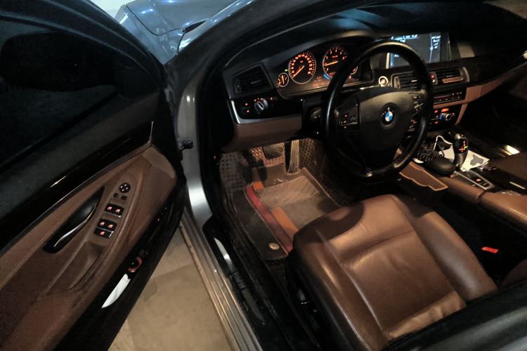 Used BMW 5 Series 2014 525Li Leading Model