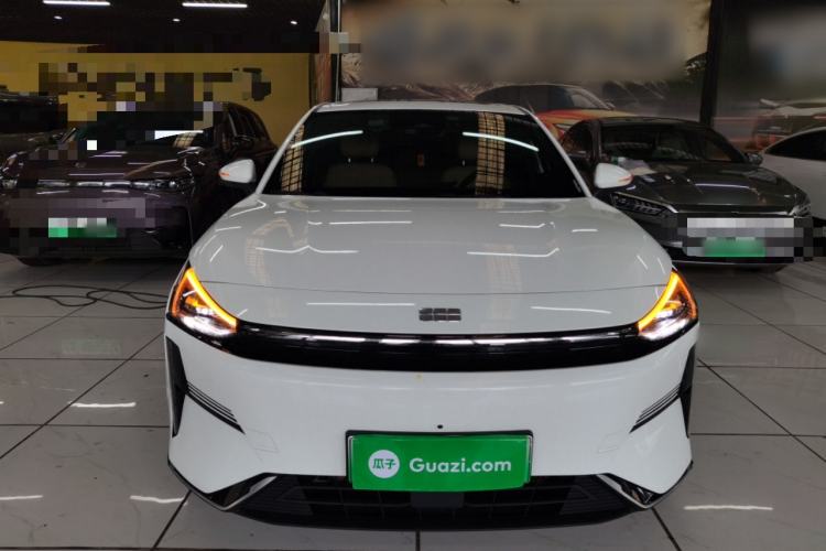 Used Geely Galaxy L6 2024 125km PLUS Dragon Edition Front