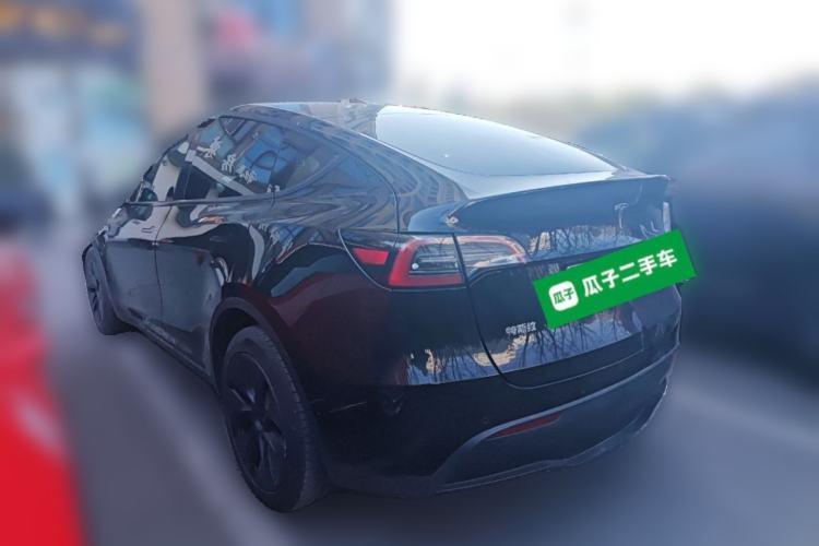 Used Tesla Model Y 2023 Long-Range All-Wheel-Drive Version