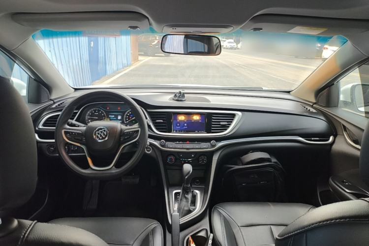 Used Buick GT 2021 Revised Version 1.3T Automatic Mild Hybrid Elite Edition Center Console