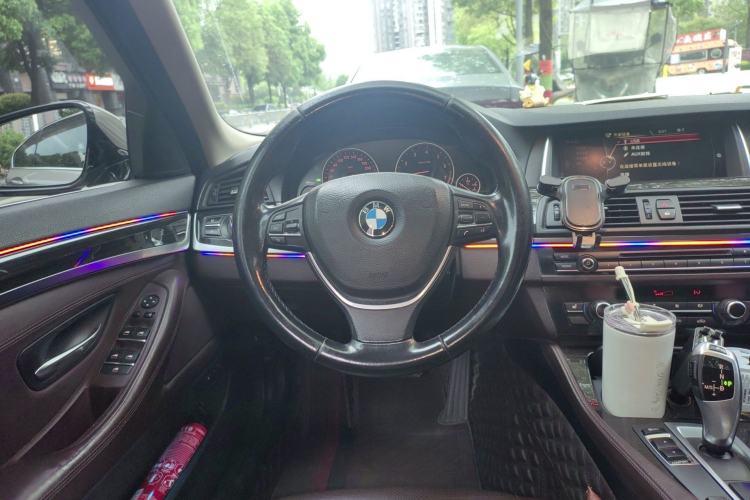 Used BMW 5 Series 2017 525Li Luxury Design Package Steering Wheel