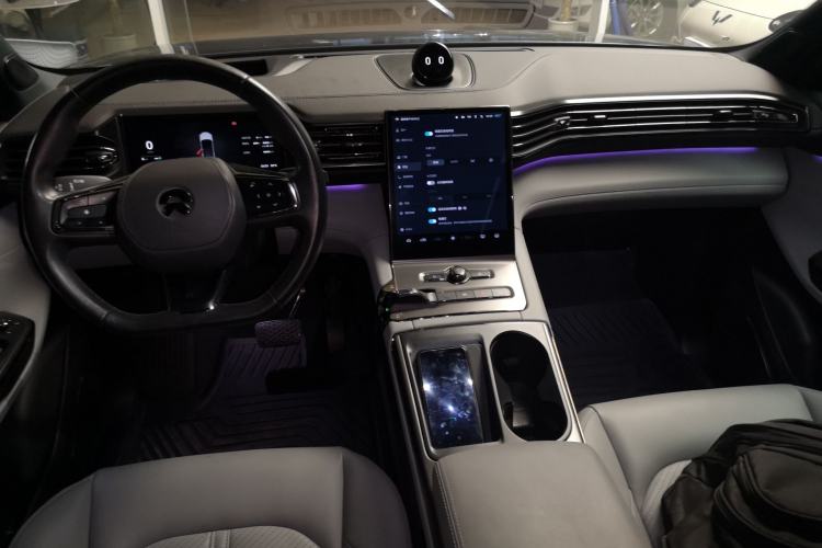 Used Nio ES6 2020 465 km Performance Version Center Console
