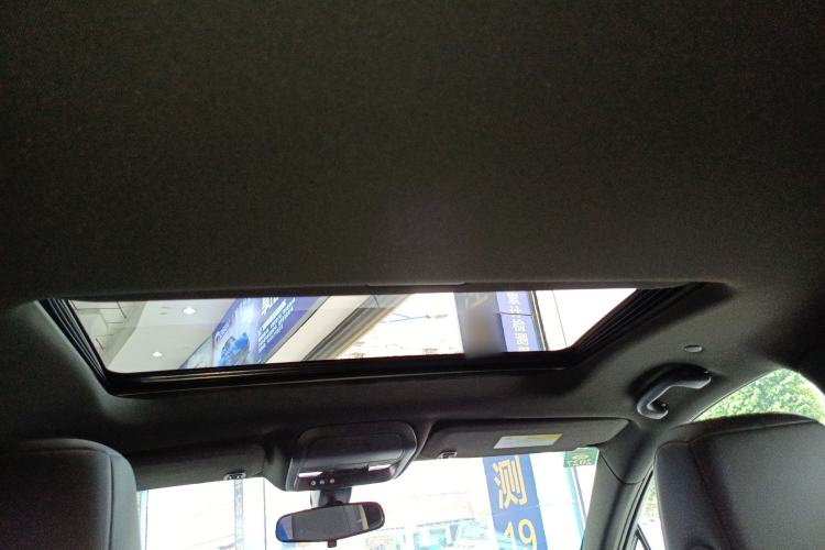 Used Cadillac XT5 2018 25T Tech Model
